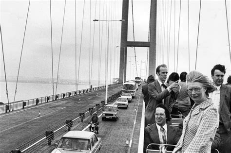 when was the humber bridge opened